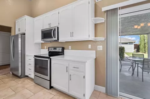 Kitchen - 229 Oak Ave, Ripon, CA 95366 photo 2 of 4