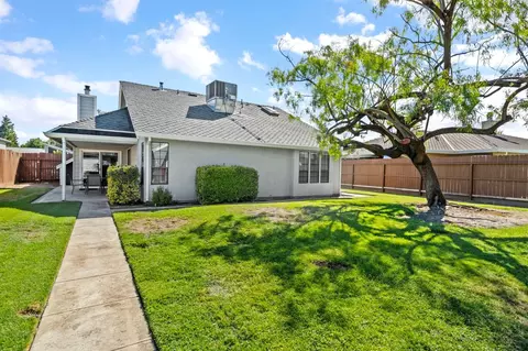 Exterior - 229 Oak Ave, Ripon, CA 95366 photo 7 of 11