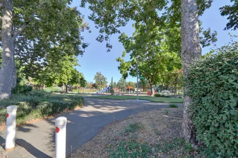 1405 Escolar Ct, Davis, CA 95618 photo 59