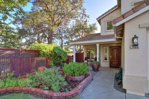 1405 Escolar Ct, Davis, CA 95618 photo 2