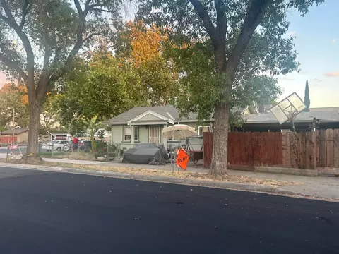 1003 S Madison St, Modesto, CA 95351 photo 2