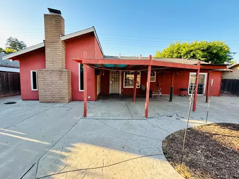 Exterior - 2828 E Orangeburg Ave, Modesto, CA 95355 photo 10 of 14