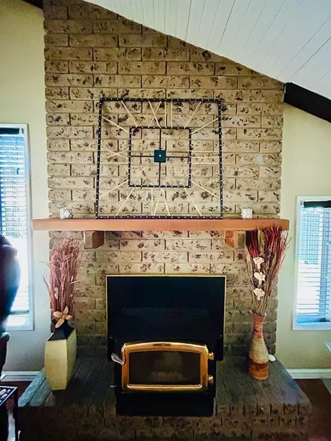 Living - 2828 E Orangeburg Ave, Modesto, CA 95355 photo 3 of 3