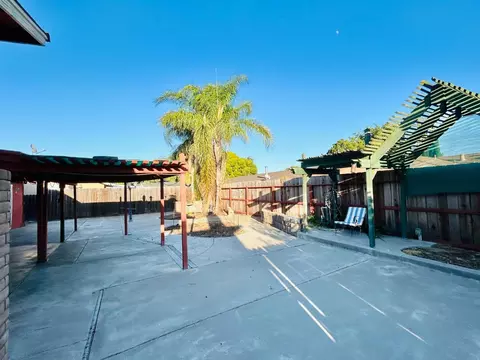 Exterior - 2828 E Orangeburg Ave, Modesto, CA 95355 photo 11 of 14