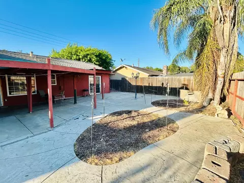 Exterior - 2828 E Orangeburg Ave, Modesto, CA 95355 photo 12 of 14