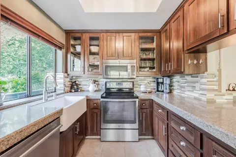 Kitchen - 6625 Thunder Head Ln, Placerville, CA 95667 photo 2 of 6