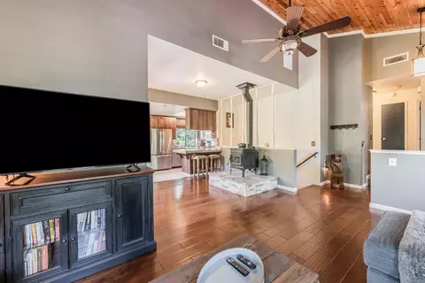 Entry Way - 6625 Thunder Head Ln, Placerville, CA 95667 photo 2 of 3