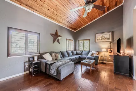 Living - 6625 Thunder Head Ln, Placerville, CA 95667 photo 2 of 2