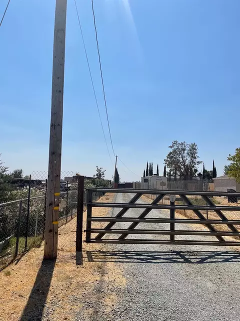 5890 E Collier Rd, Acampo, CA 95220 photo 1