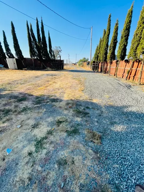 5890 E Collier Rd, Acampo, CA 95220 photo 2
