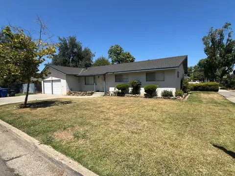 11 N 6th St, Patterson, CA 95363 photo 2
