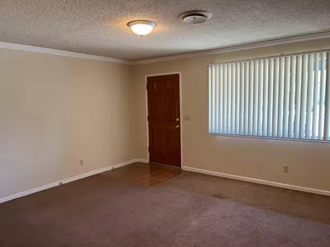 11 N 6th St, Patterson, CA 95363 photo 4