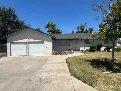 11 N 6th St, Patterson, CA 95363 photo 1