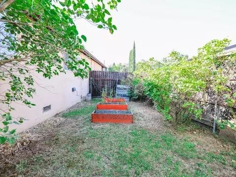 Exterior - 8824 Pershing Ave, Orangevale, CA 95662 photo 14 of 21