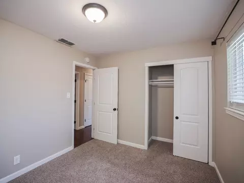 Bedroom - 8824 Pershing Ave, Orangevale, CA 95662 photo 7 of 10