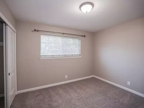 Bedroom - 8824 Pershing Ave, Orangevale, CA 95662 photo 6 of 10