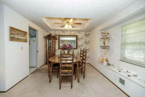 Dining - 621 Violet St, Modesto, CA 95356 photo 1 of 2