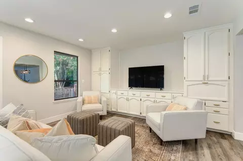 Living - 4431 Stoney Way, Carmichael, CA 95608 photo 5 of 5