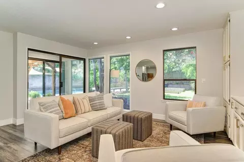 Living - 4431 Stoney Way, Carmichael, CA 95608 photo 4 of 5