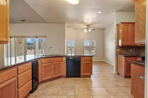 10090 E Collier Rd, Acampo, CA 95220 photo 24