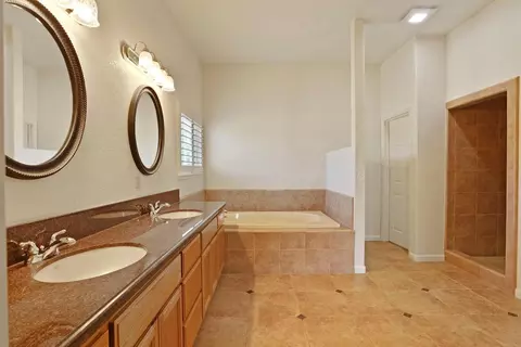 10090 E Collier Rd, Acampo, CA 95220 photo 33