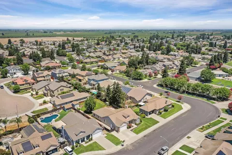 View/Area - 343 Mount Airy Ct, Ripon, CA 95366 photo 4 of 13
