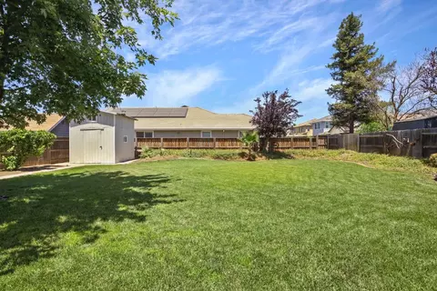 Exterior - 343 Mount Airy Ct, Ripon, CA 95366 photo 12 of 15