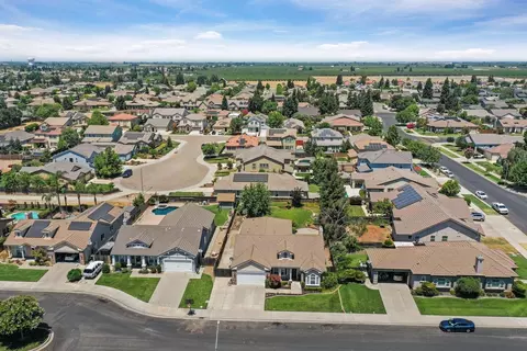 View/Area - 343 Mount Airy Ct, Ripon, CA 95366 photo 3 of 13