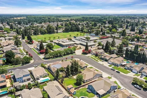 View/Area - 343 Mount Airy Ct, Ripon, CA 95366 photo 6 of 13