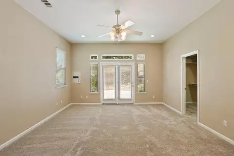 Living - 343 Mount Airy Ct, Ripon, CA 95366 photo 9 of 9