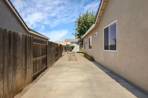 Exterior - 343 Mount Airy Ct, Ripon, CA 95366 photo 15 of 15