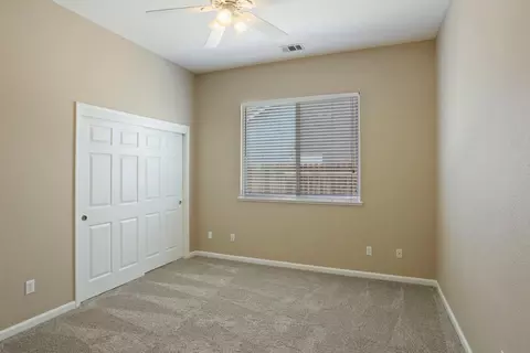 Bedroom - 343 Mount Airy Ct, Ripon, CA 95366 photo 2 of 5