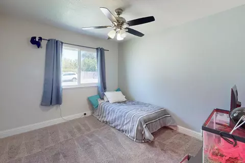 Bedroom - 3093 3rd St, Biggs, CA 95917 photo 5 of 6