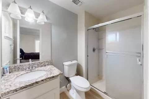 Bath - 3093 3rd St, Biggs, CA 95917 photo 3 of 5