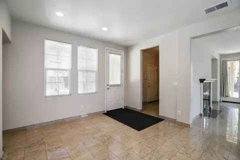 Entry Way - 2867 W Bay Ct, Tracy, CA 95377 photo 3 of 9