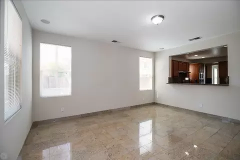 Living - 2867 W Bay Ct, Tracy, CA 95377 photo 8 of 10