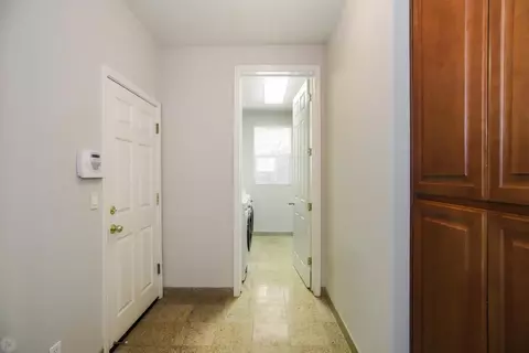 Entry Way - 2867 W Bay Ct, Tracy, CA 95377 photo 5 of 9