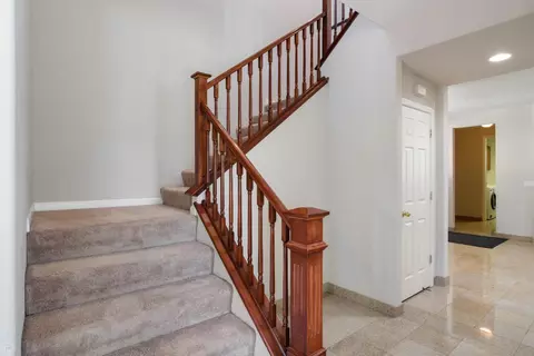 Entry Way - 2867 W Bay Ct, Tracy, CA 95377 photo 7 of 9
