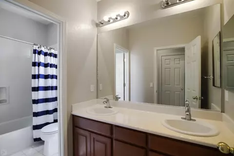 Bath - 2867 W Bay Ct, Tracy, CA 95377 photo 4 of 4