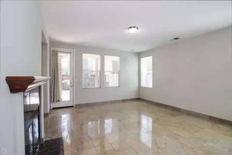 Living - 2867 W Bay Ct, Tracy, CA 95377 photo 7 of 10