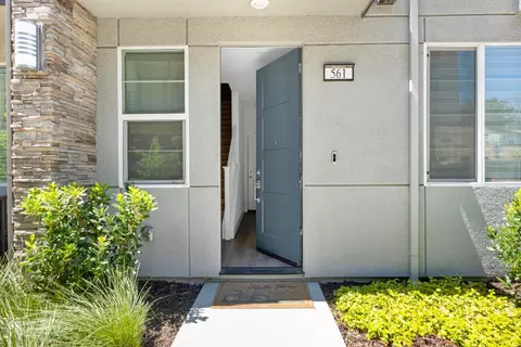 Entry Way - 561 Delve Ct, Hayward, CA 94544 photo 1 of 6