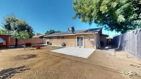 Exterior - 917 Snead Dr, Modesto, CA 95351 photo 3 of 3