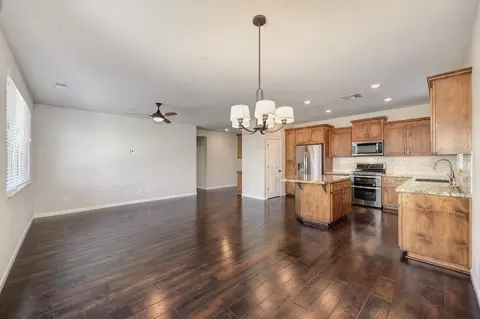 811 Stage Stop Loop, Rocklin, CA 95765 photo 8