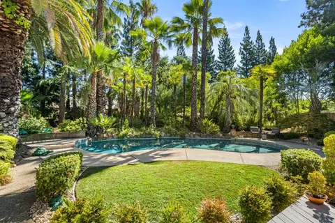 Exterior - 3908 Ballard Dr, Carmichael, CA 95608 photo 2 of 20