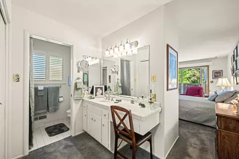 Bath - 3908 Ballard Dr, Carmichael, CA 95608 photo 2 of 2