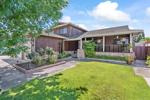 967 Placer Ave, Manteca, CA 95336 photo 1