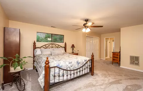 Bedroom - 4980 Oak Hill Rd, Placerville, CA 95667 photo 4 of 5