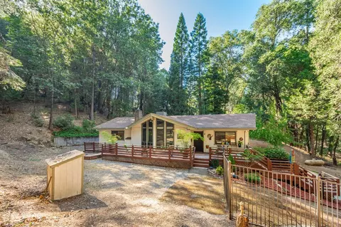Exterior - 4980 Oak Hill Rd, Placerville, CA 95667 photo 16 of 37