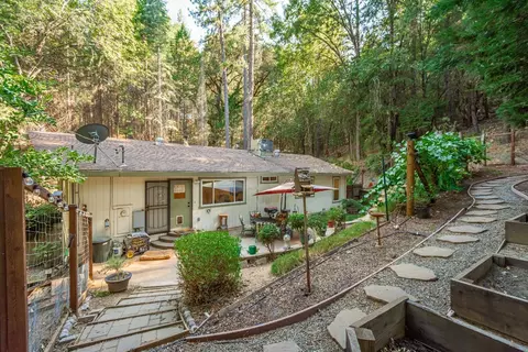 Exterior - 4980 Oak Hill Rd, Placerville, CA 95667 photo 23 of 37