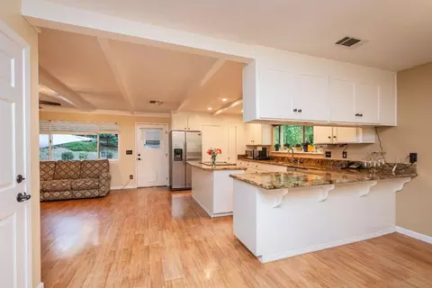 Kitchen - 4980 Oak Hill Rd, Placerville, CA 95667 photo 2 of 11